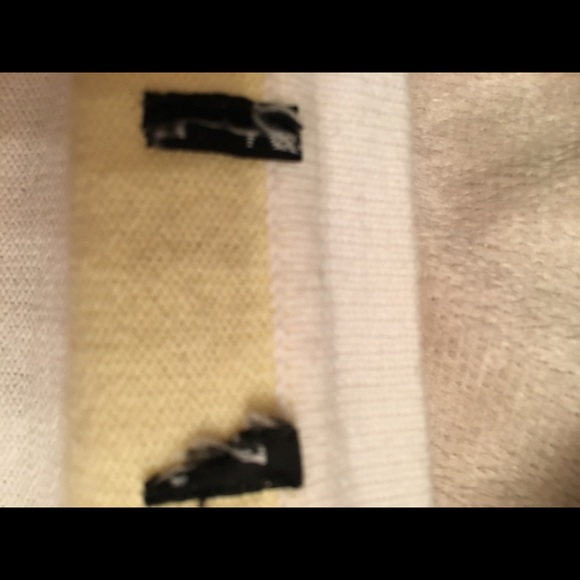 Almost Famous Vintage Pale Yellow & White short sleeve Striped Cardigan, size S. - Picture 8 of 8